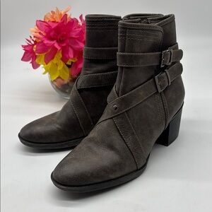Natural Soul Brown Heeled Boots with Chunky Heel Size 9.5 MCA7562G